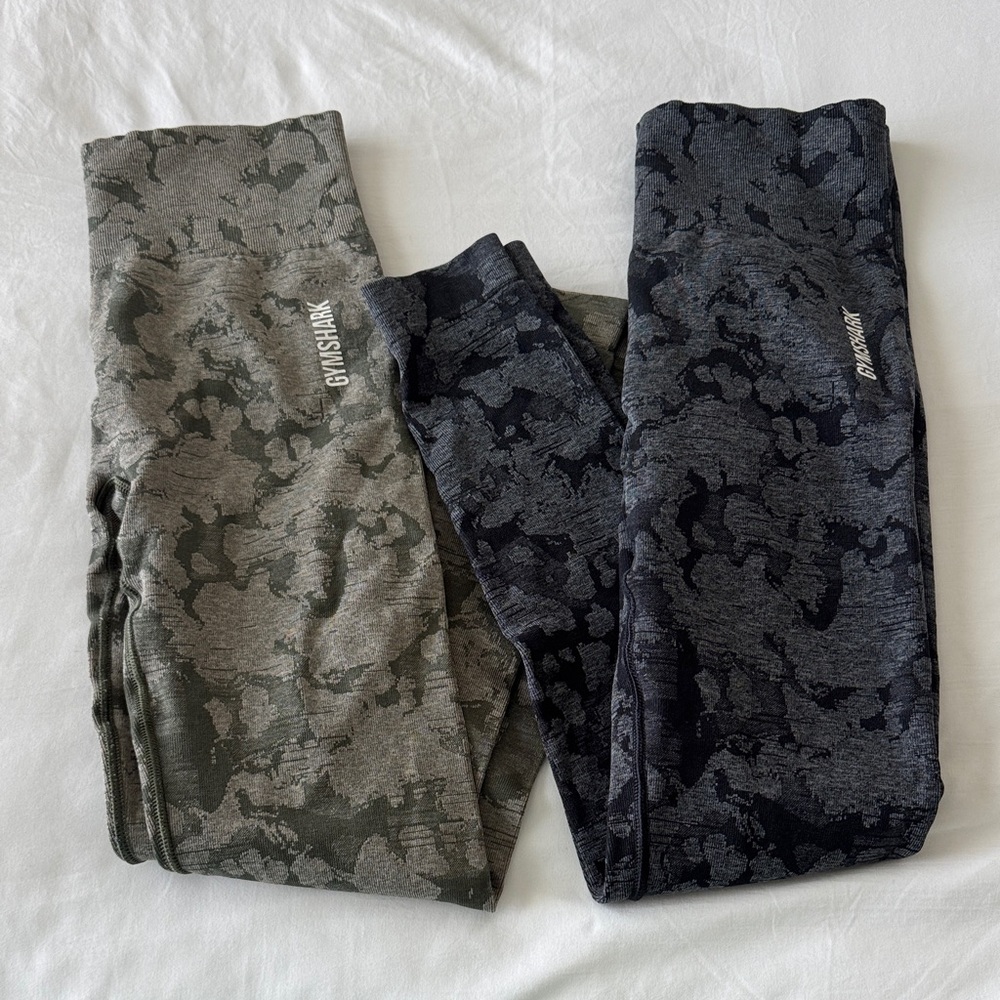 Gymshark Women’s Leggings - Green and Black Camo